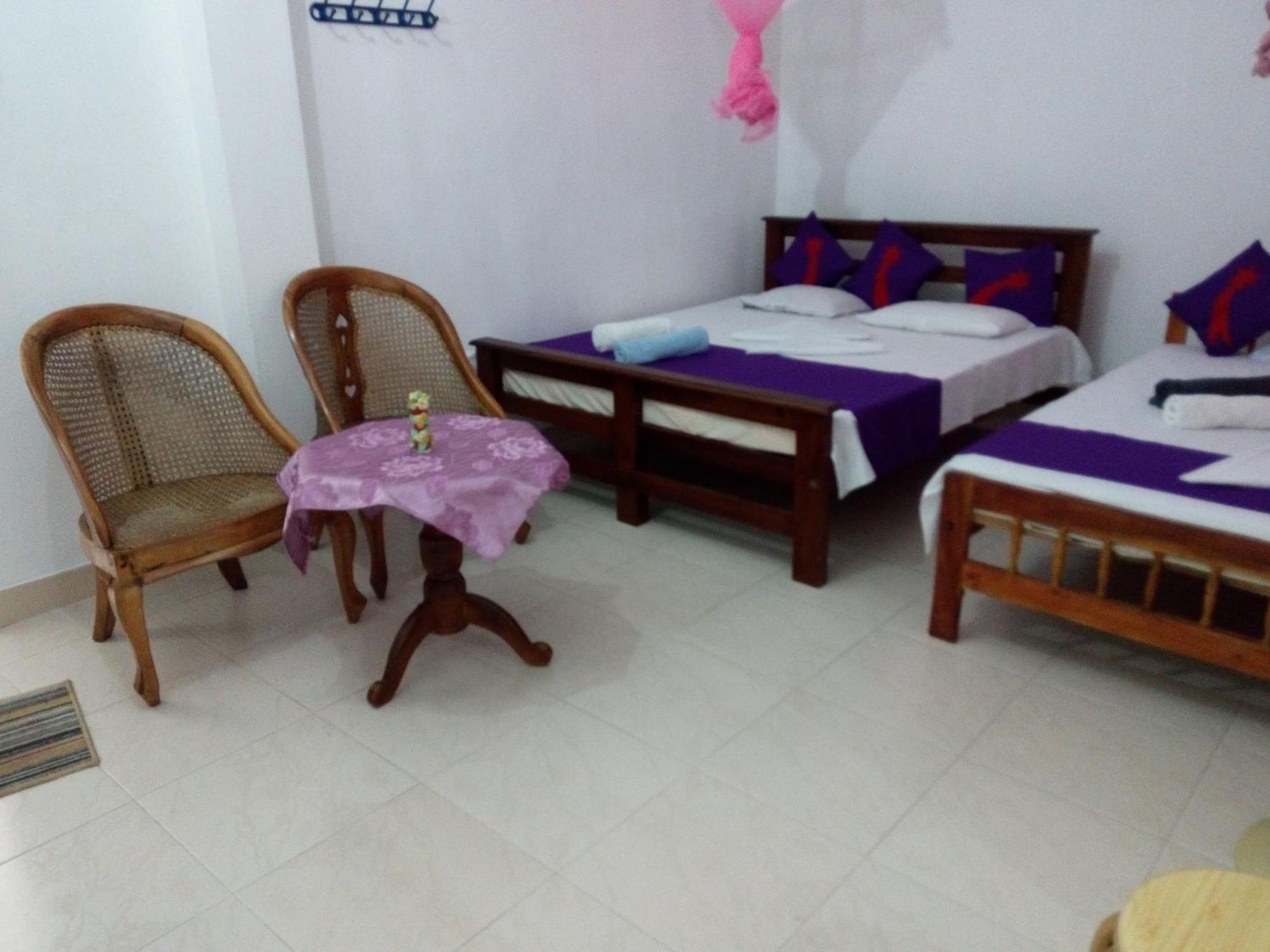 Evening Star Guest Inn Канди Номер фото