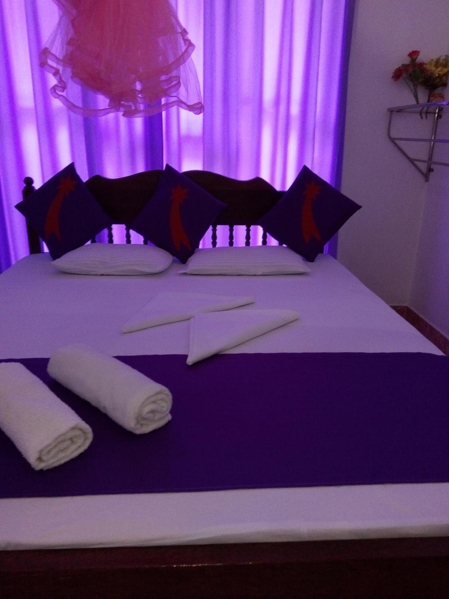 Evening Star Guest Inn Канди Номер фото
