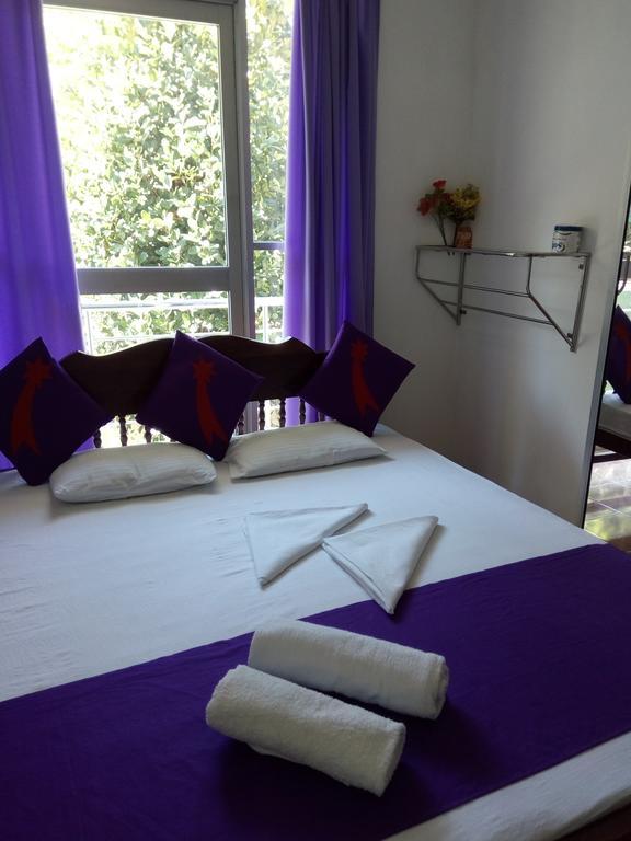 Evening Star Guest Inn Канди Номер фото