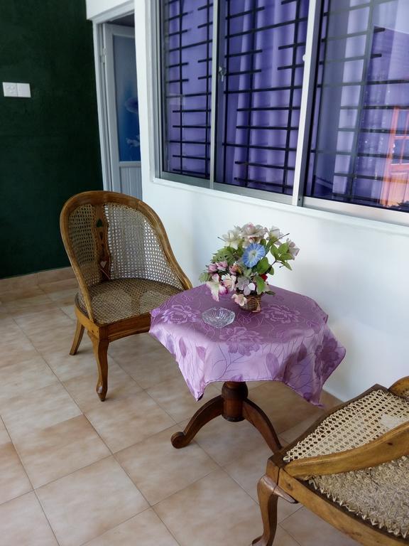 Evening Star Guest Inn Канди Номер фото