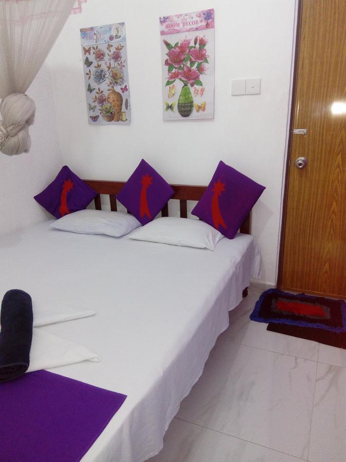 Evening Star Guest Inn Канди Экстерьер фото