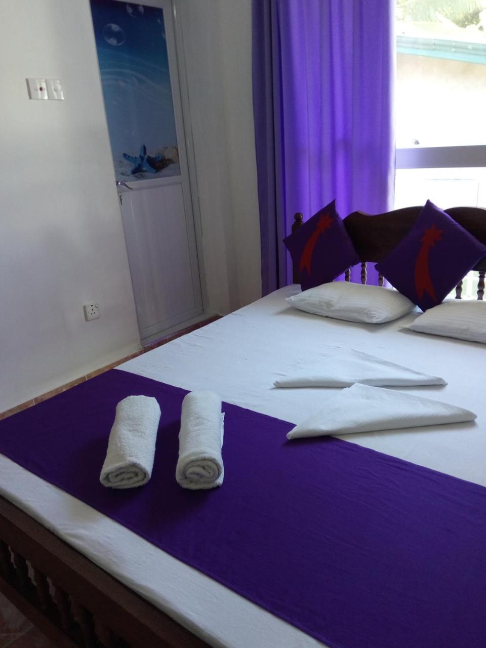 Evening Star Guest Inn Канди Номер фото