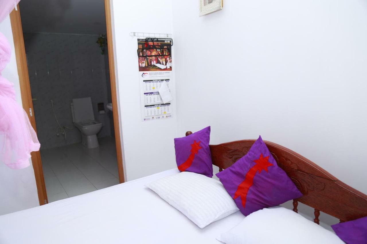 Evening Star Guest Inn Канди Экстерьер фото