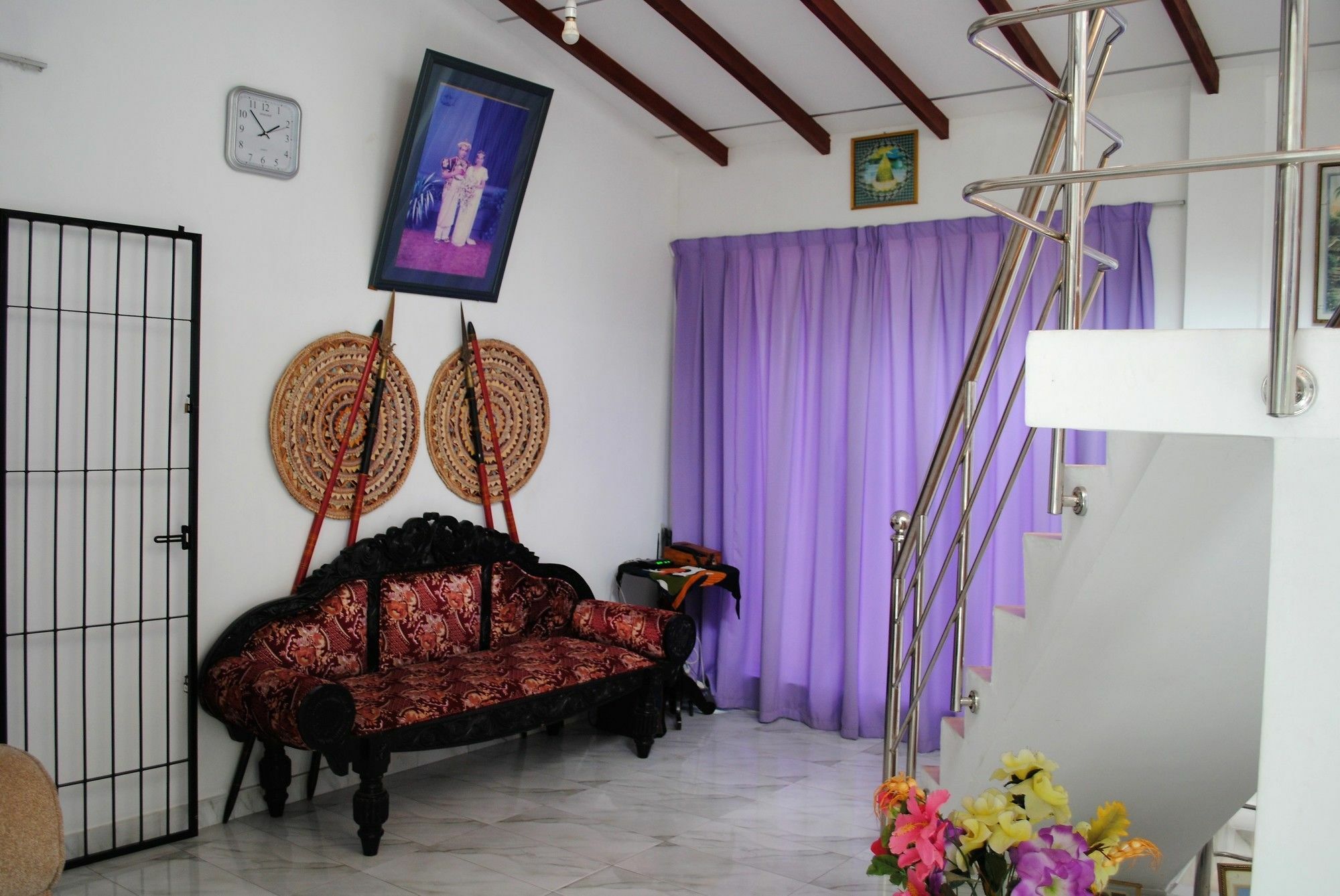 Evening Star Guest Inn Канди Экстерьер фото
