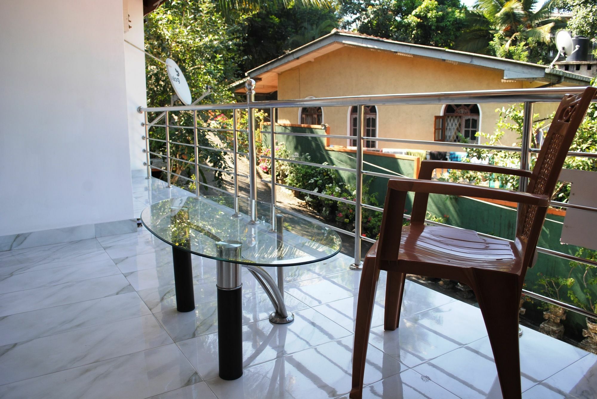 Evening Star Guest Inn Канди Экстерьер фото